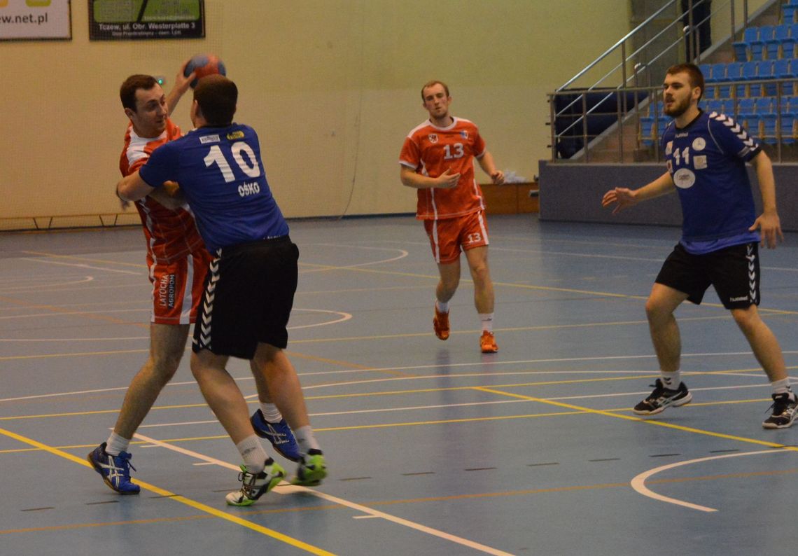 Trudna przeprawa Sambora z outsiderem