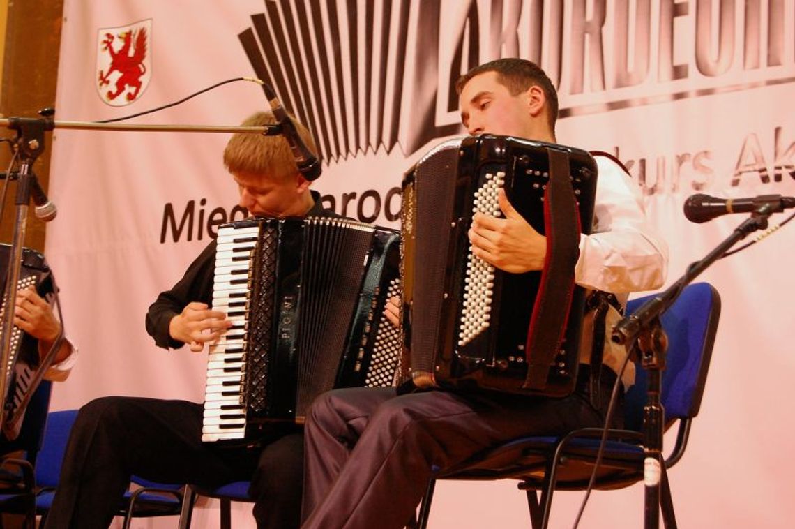 Trzy dni z akordeonistami. 9-letnia gwiazda z Białorusi Trzy dni z akordeonistami. 9-letnia gwiazda z Białorusi