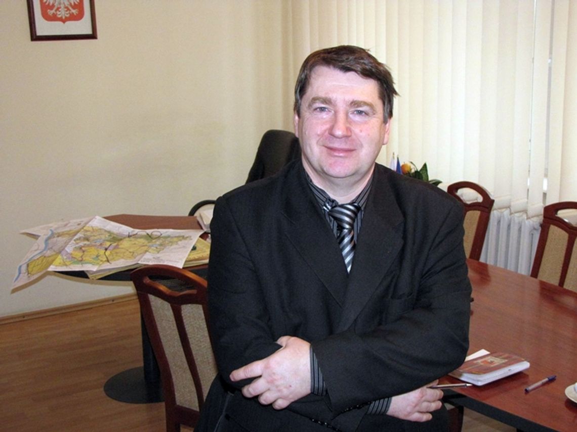 Trzy głosy przeciwko wójtowi