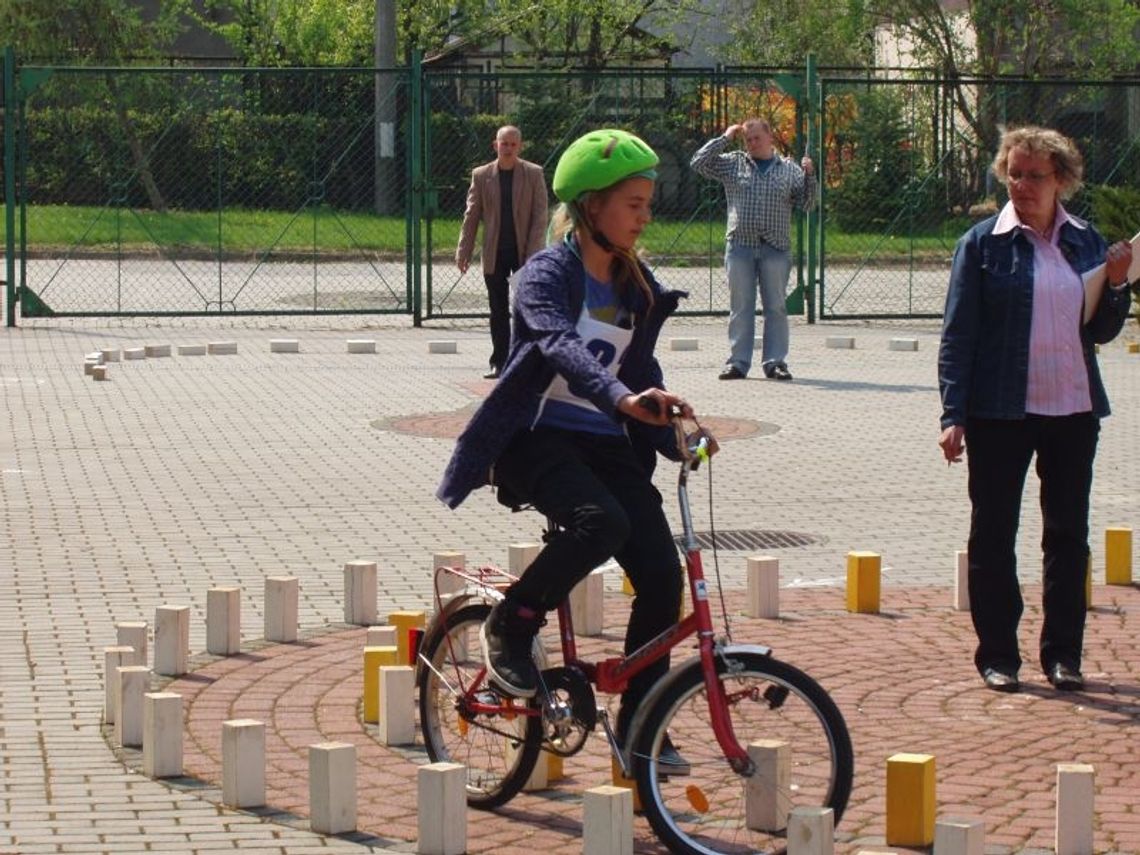 Turniej wiedzy o bezpieczeństwie w ruchu ulicznym Turniej wiedzy o bezpieczeństwie w ruchu ulicznym