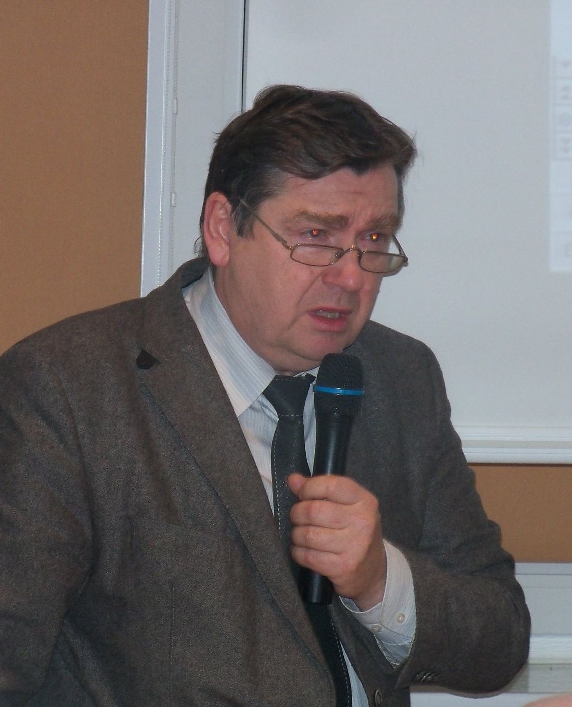 Tuzin zarzutów wobec wójta: o mobbing i dyskryminację