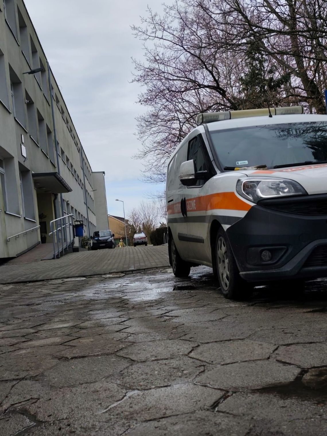 Ulatniajacy się gaz w szkole Ulatniajacy się gaz w szkole