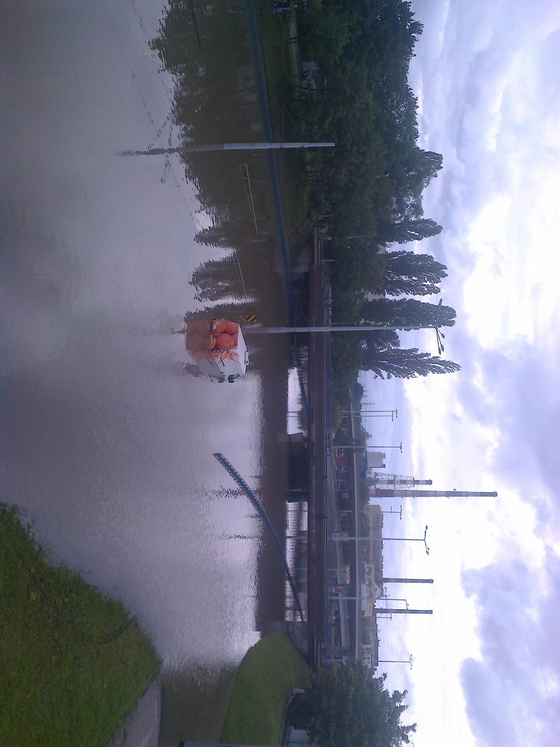 Ulewa przeszła przez Tczew. Strażacy w akcji i u nas, i w zalanym Trójmieście Ulewa przeszła przez Tczew. Strażacy w akcji i u nas, i w zalanym Trójmieście