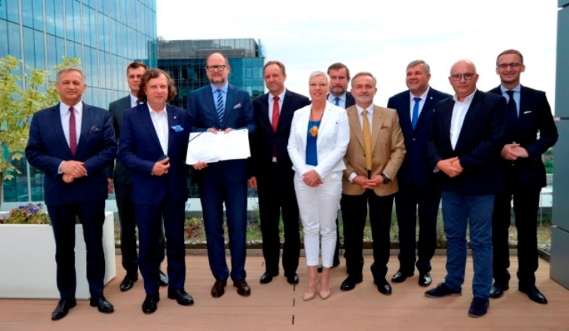 Umowa podpisana. Pierwsze rowery elektryczne w Tczewie już w listopadzie! Umowa podpisana. Pierwsze rowery elektryczne w Tczewie już w listopadzie!