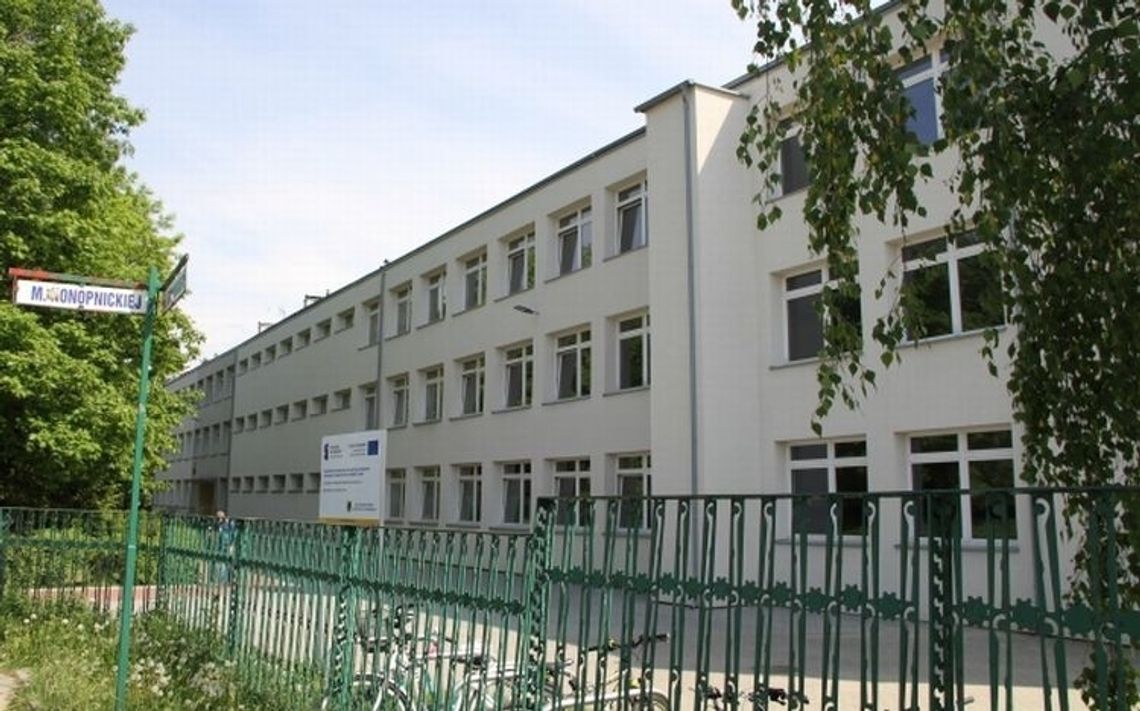 Urząd Miasta: szkoły zapewniają opiekę w czasie strajku. Na ulicach więcej patroli straży miejskiej Urząd Miasta: szkoły zapewniają opiekę w czasie strajku. Na ulicach więcej patroli straży miejskiej