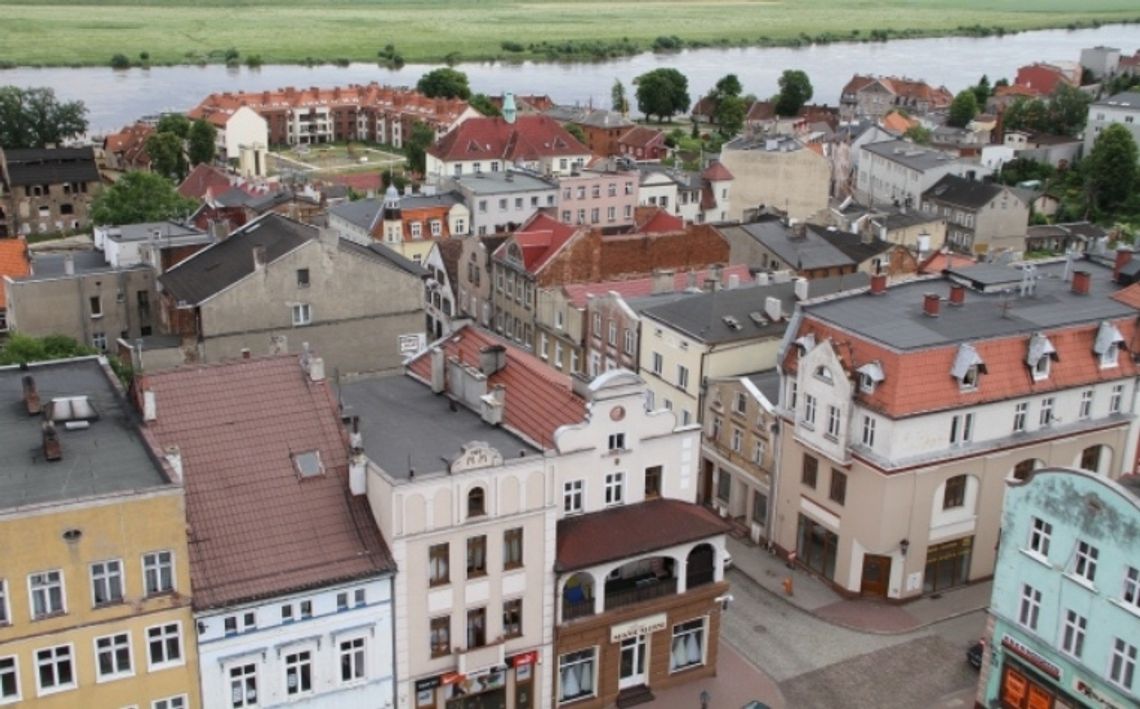 Urząd Miasta zwalnia z podatku od nieruchomości. Dla kogo ulgi?