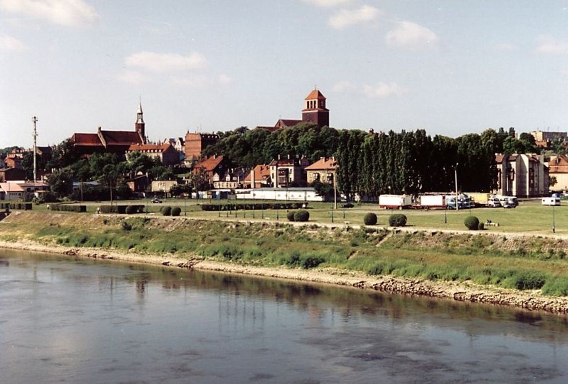 Uwaga Kaszubi! Teraz Tczew jest Waszym ośrodkiem kultury... Uwaga Kaszubi! Teraz Tczew jest Waszym ośrodkiem kultury...