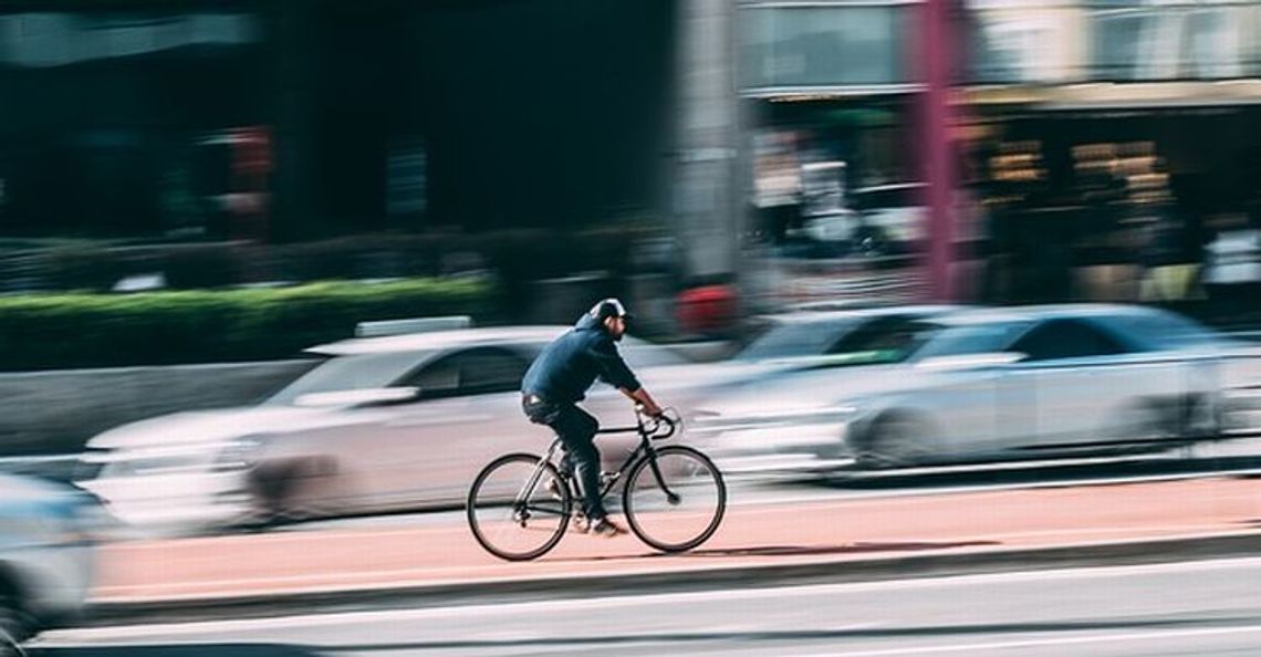 Uwaga kierowcy - w Tczewie udostępniono kolejne ulice, po których rowerzyści mogą jeździć „pod prąd” Uwaga kierowcy - w Tczewie udostępniono kolejne ulice, po których rowerzyści mogą jeździć „pod prąd”