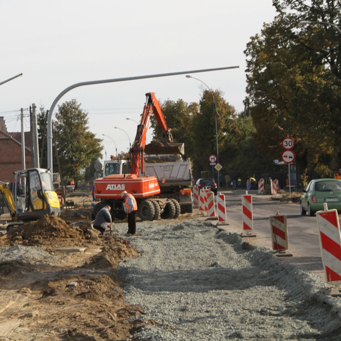 Uwaga kierowcy. Wahadło na ul. Jagiellońskiej przesunięte Uwaga kierowcy. Wahadło na ul. Jagiellońskiej przesunięte