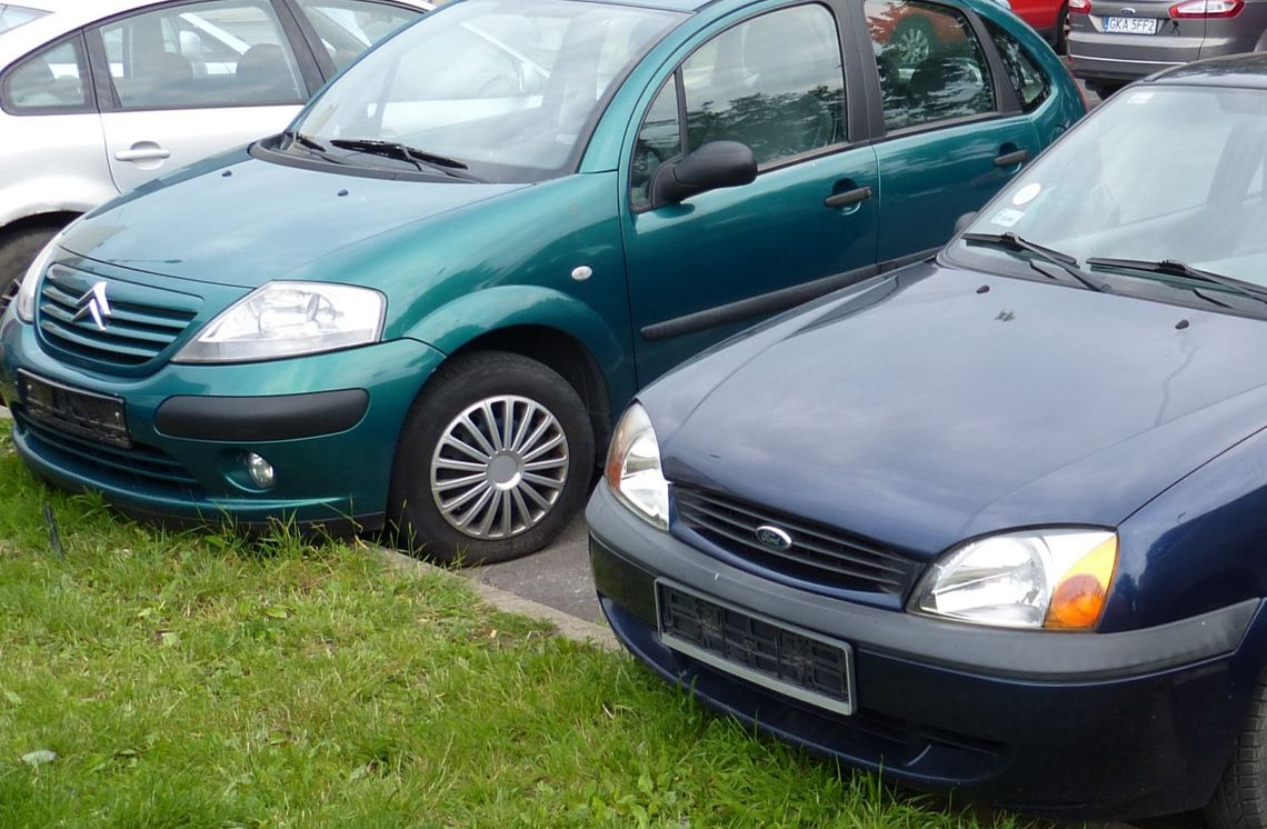 Uwaga. Na osiedlu kradną tablice rejestracyjne! Uwaga. Na osiedlu kradną tablice rejestracyjne!