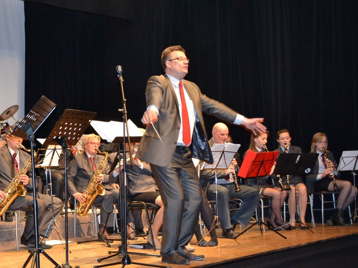 Uwertura „Happy Day” na rozpoczęcie majowych uroczystości Uwertura „Happy Day” na rozpoczęcie majowych uroczystości