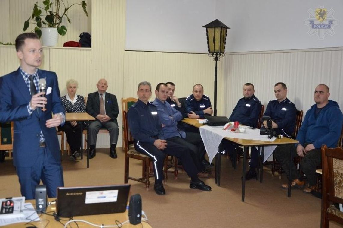 W Domu Kultury o cyberprzemocy W Domu Kultury o cyberprzemocy