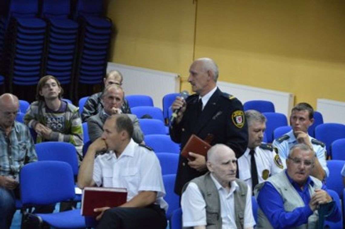 W Gimnazjum nr 1 debatowali na temat bezpieczeństwa W Gimnazjum nr 1 debatowali na temat bezpieczeństwa