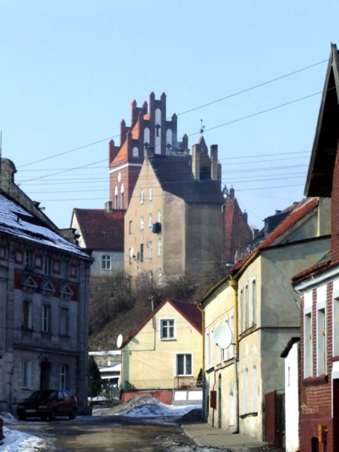 W Gniewie wywieźli zimę za miasto... 200 przyczep, czyli 1600 ton śniegu mniej!