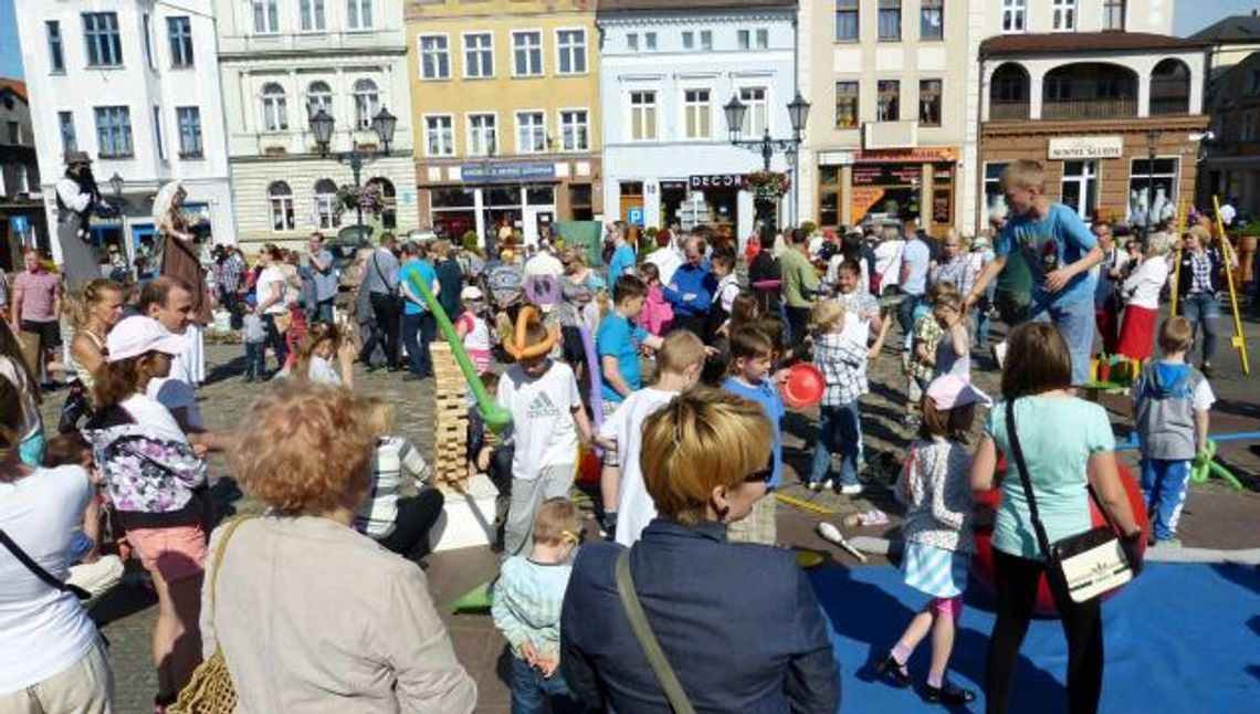 W pierwszą niedzielę czerwca Pchli Targ na pl. Hallera!