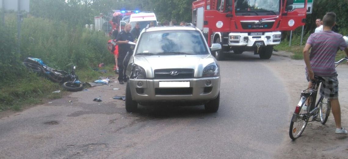 W Widlicach auto zderzyło się z motocyklem W Widlicach auto zderzyło się z motocyklem