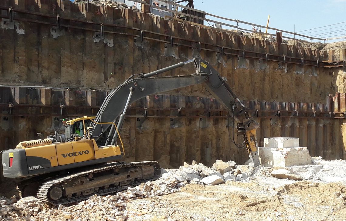 Wiadomo kto i za ile kupi złom z rozbieranego Mostu Tczewskiego. Dziś podpisanie umowy Wiadomo kto i za ile kupi złom z rozbieranego Mostu Tczewskiego. Dziś podpisanie umowy