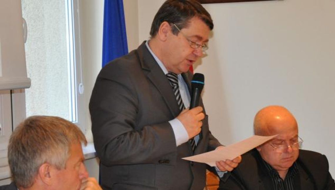 Większa pensja dla wójta. Za działanie bez zastępcy Większa pensja dla wójta. Za działanie bez zastępcy