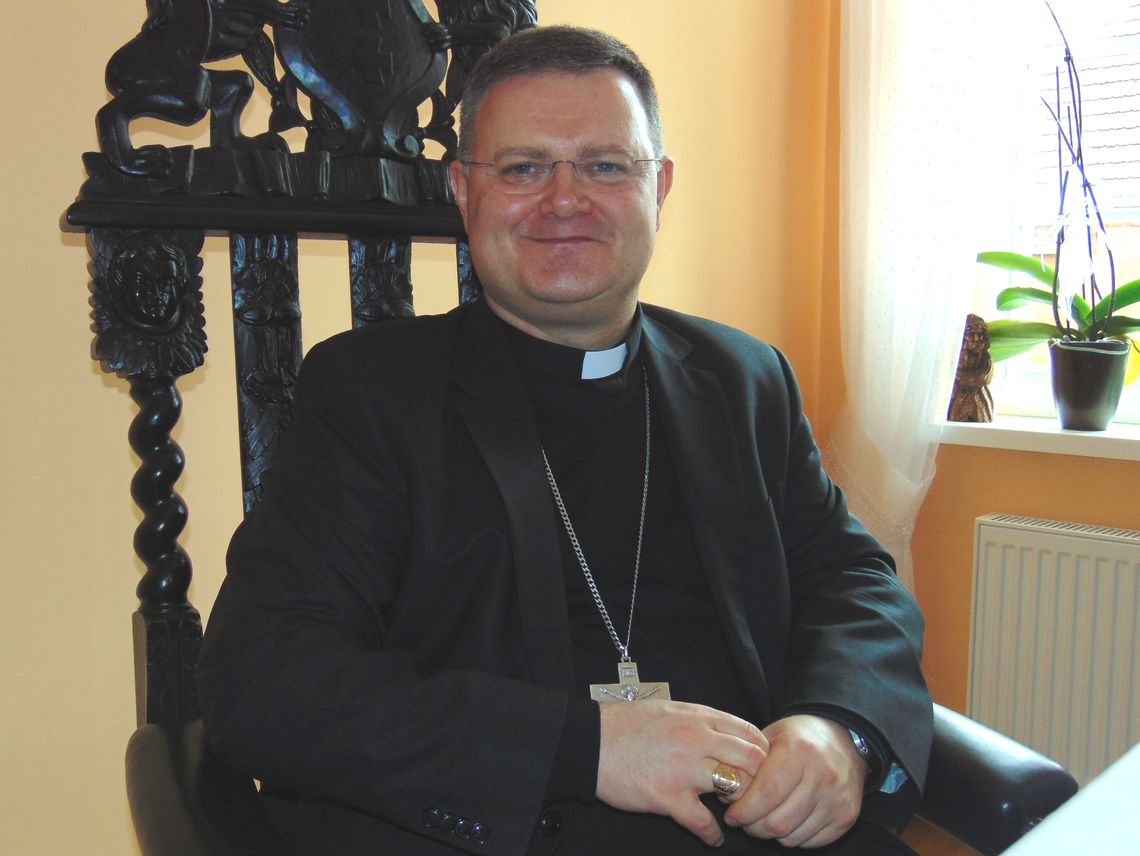 Wielkanocna rozmowa z biskupem. „Po nocy przychodzi dzień, smutek nie trwa wiecznie”