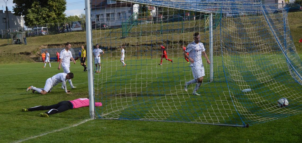 Wierzyca liderem. Pogon(iła) Szczecin! Gryf lepszy w IV-ligowych derbach 
