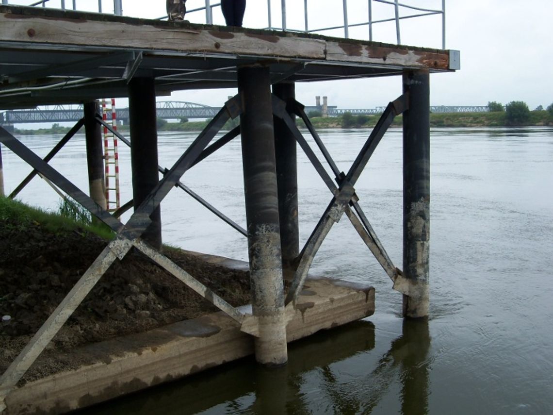 Wisła wciąż niełaskawa. Skutki zimy widać... latem Wisła wciąż niełaskawa. Skutki zimy widać... latem