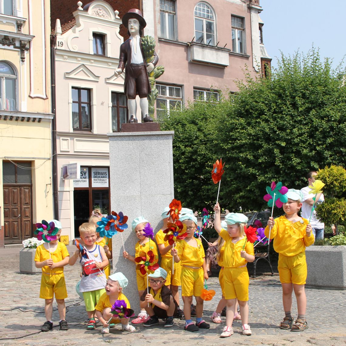 Witamy lato – 22 czerwca na pl. Hallera Witamy lato – 22 czerwca na pl. Hallera