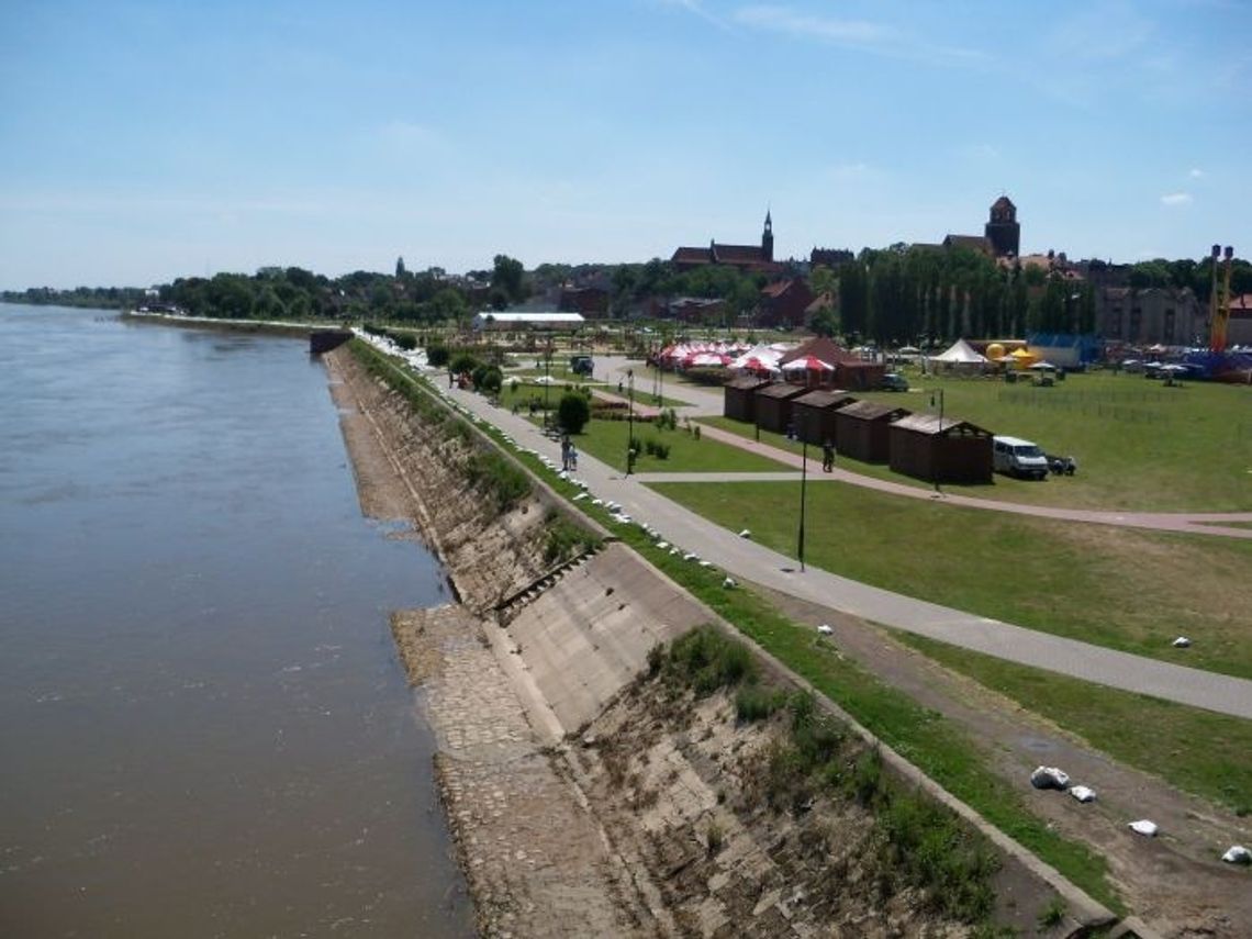 Woda w Wiśle opada - poniżej stanu alarmowego Woda w Wiśle opada - poniżej stanu alarmowego