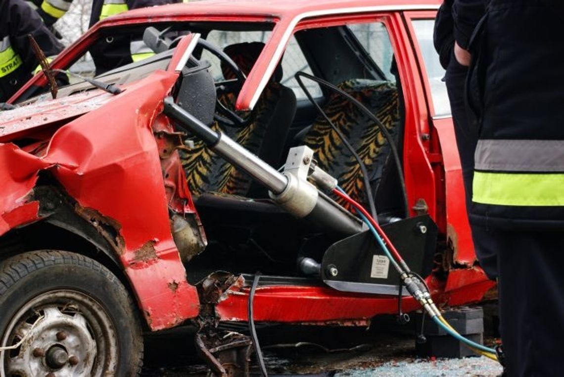 Współpraca, zaufanie i szybkość - kurs ratownictwa technicznego w Ochotniczej Straży Pożarnej w Tczewie Współpraca, zaufanie i szybkość - kurs ratownictwa technicznego w Ochotniczej Straży Pożarnej w Tczewie