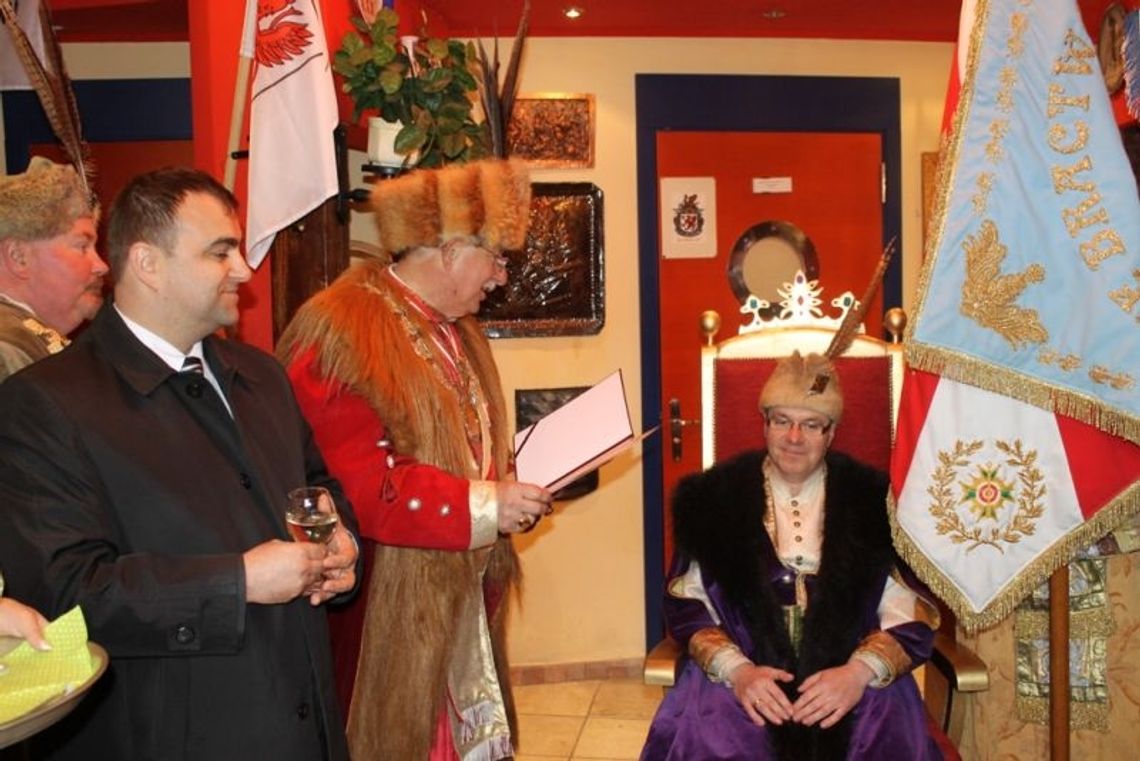 Wystrzeliwują trofea, tytuły i odkrywają historię