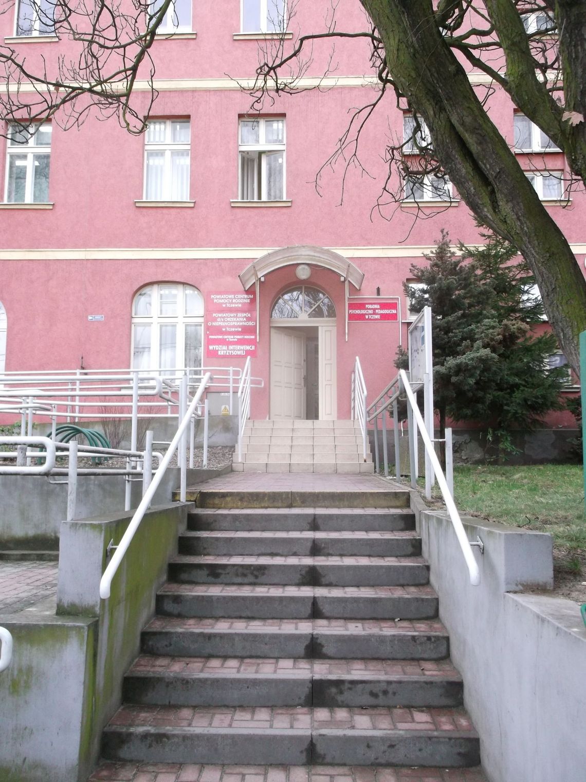 Wyzwiska i groźby w urzędzie. Nowe kamery na korytarzach po incydencie