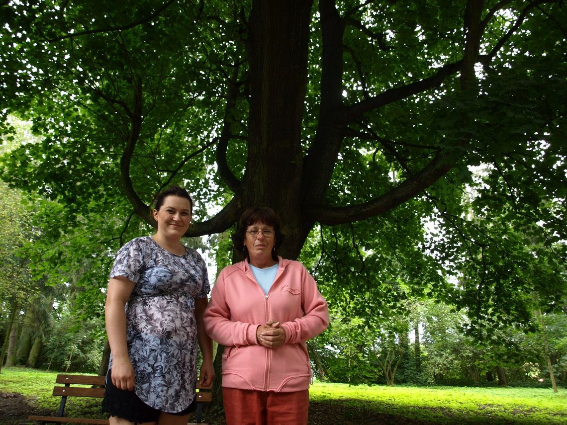 Wzięli łopaty, grabie, haczki, nie czekali na pomoc. Rewitalizują zaniedbany park Wzięli łopaty, grabie, haczki, nie czekali na pomoc. Rewitalizują zaniedbany park