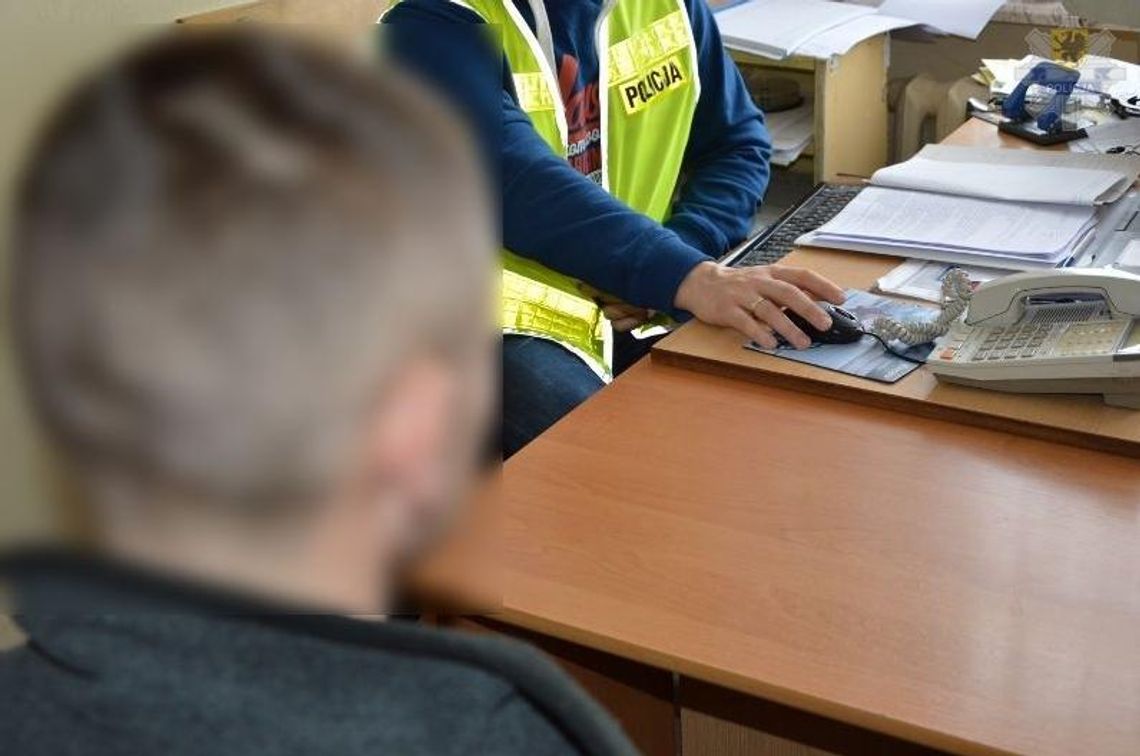 Z głodu włamał sie do domku jednorodzinnego? Gdy go zatrzymywali... jadł kolację Z głodu włamał sie do domku jednorodzinnego? Gdy go zatrzymywali... jadł kolację