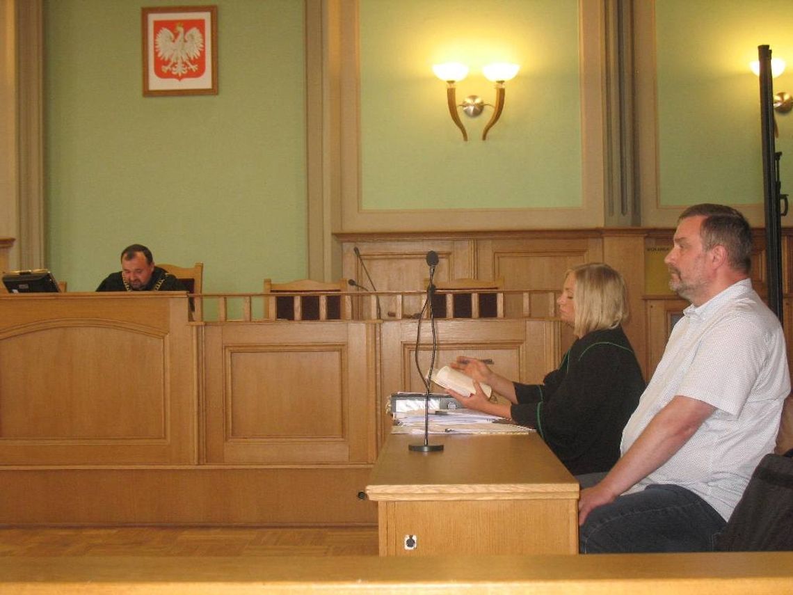 Za nami druga rozprawa w procesie M. Pobłockiego. Sędzia zmienił salę z uwagi na duże zainteresowanie mediów Za nami druga rozprawa w procesie M. Pobłockiego. Sędzia zmienił salę z uwagi na duże zainteresowanie mediów