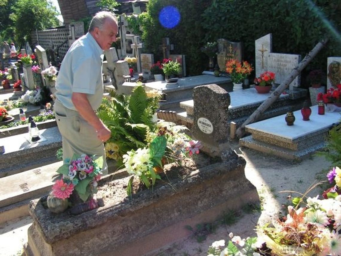 Zachować pamięć o ofiarach. Za rok uporządkują groby legionistów Zachować pamięć o ofiarach. Za rok uporządkują groby legionistów