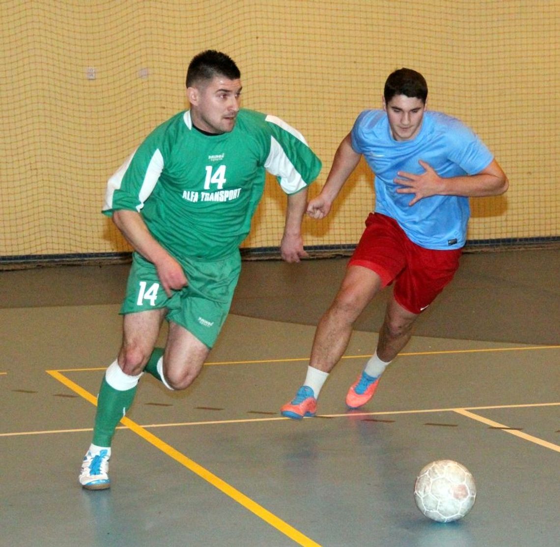Zacięte boje w I lidze - Liga Futsalu Powiatu Tczewskiego Zacięte boje w I lidze - Liga Futsalu Powiatu Tczewskiego