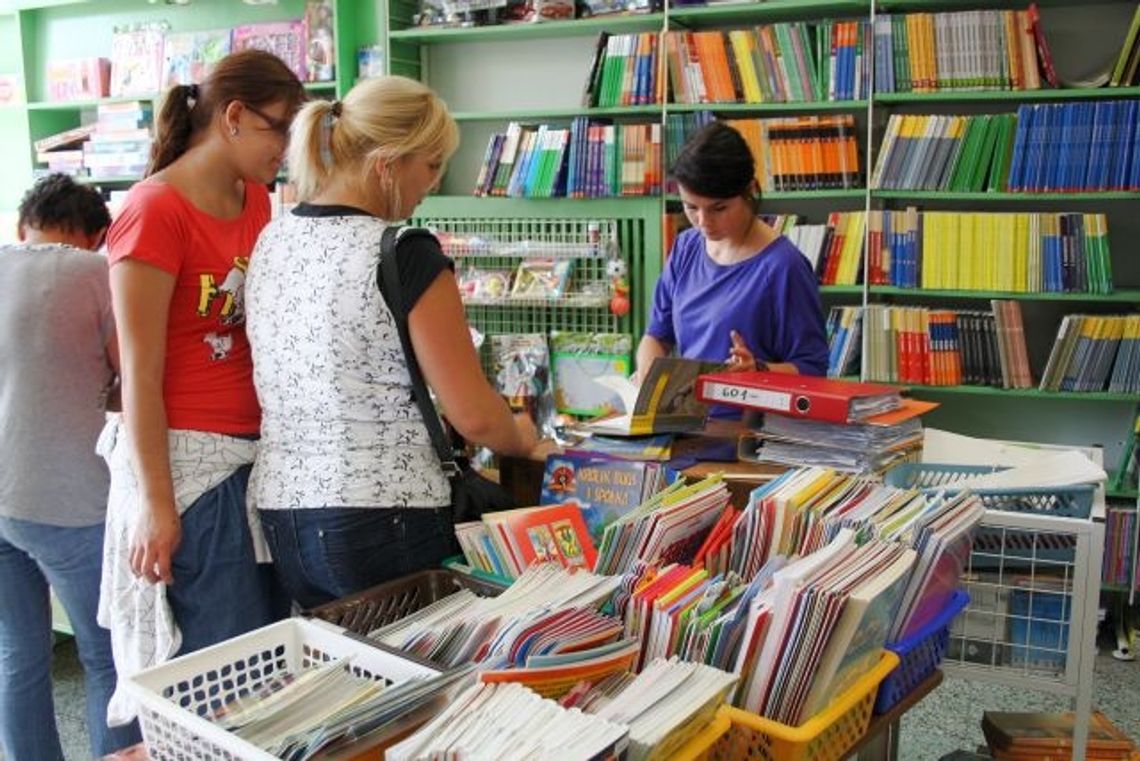 Zakupowa gorączka przed pierwszym dzwonkiem Zakupowa gorączka przed pierwszym dzwonkiem