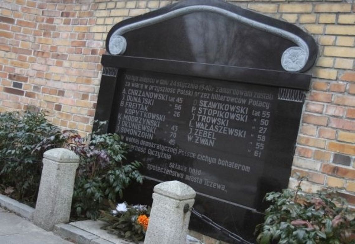 Zapalą znicze w 75. rocznicę mordu Zapalą znicze w 75. rocznicę mordu