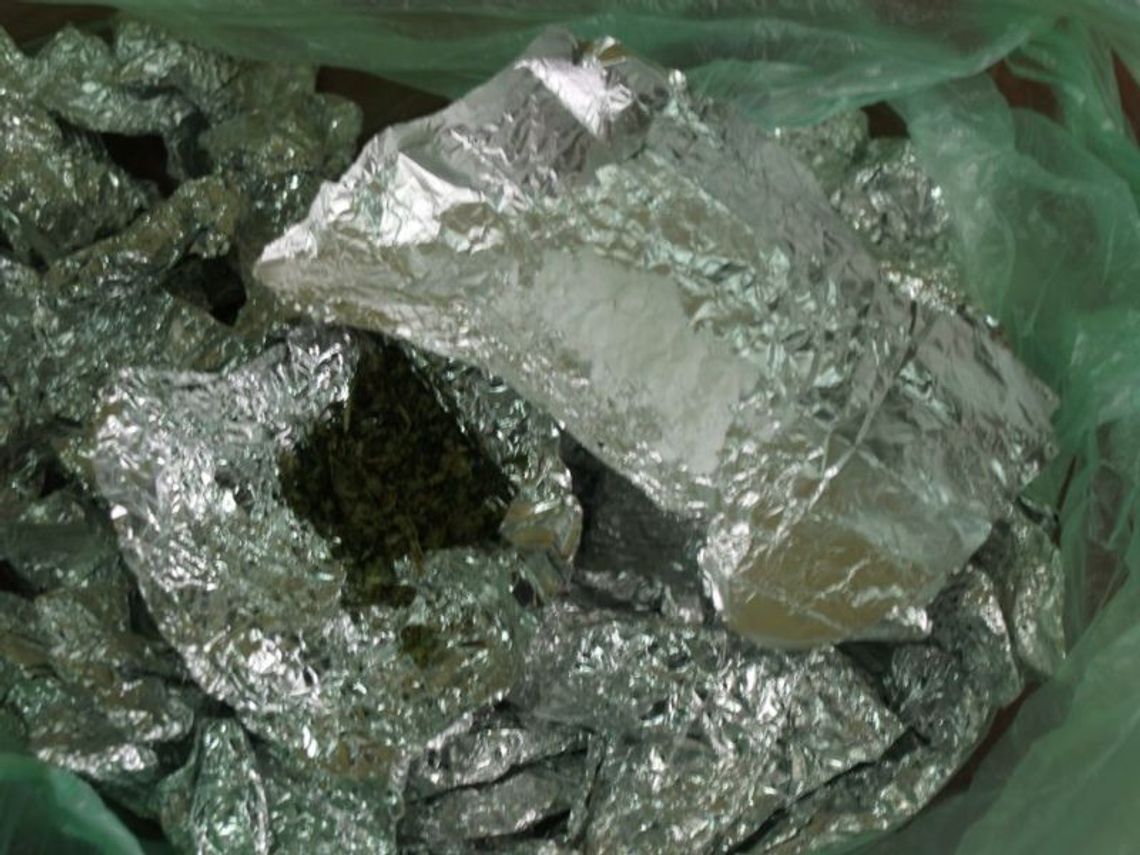 Zatrzymani za posiadanie i sprzedaż narkotyków Zatrzymani za posiadanie i sprzedaż narkotyków