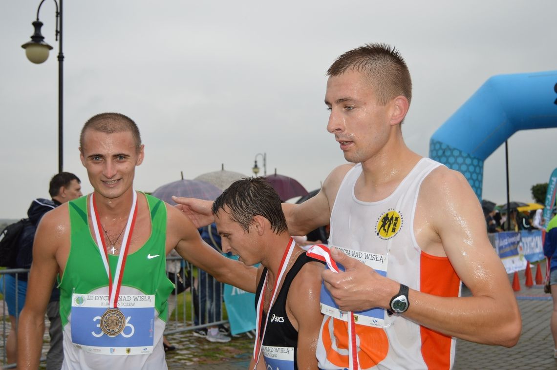 (ZDJĘCIA) 209 osób pobiegło "dychę" z okazji Święta Wisły (ZDJĘCIA) 209 osób pobiegło "dychę" z okazji Święta Wisły