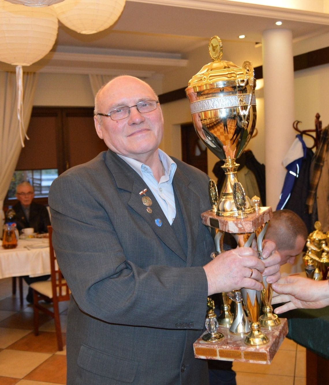 [ZDJĘCIA] Hodowcy gołębi podsumowali sezon. Były puchary i dyplomy