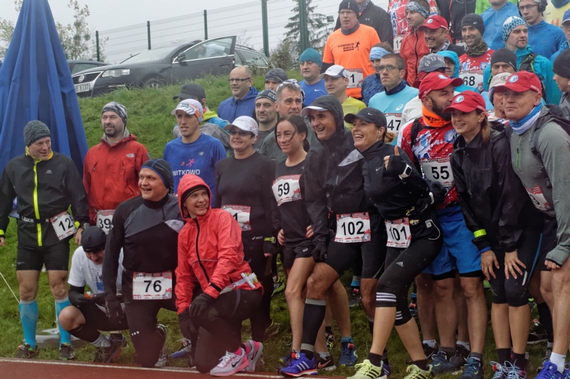 (ZDJĘCIA) Huraganowy wiatr nie przestraszył biegaczy! Za nami I Maraton Szlakiem Dolnej Wisły (ZDJĘCIA) Huraganowy wiatr nie przestraszył biegaczy! Za nami I Maraton Szlakiem Dolnej Wisły