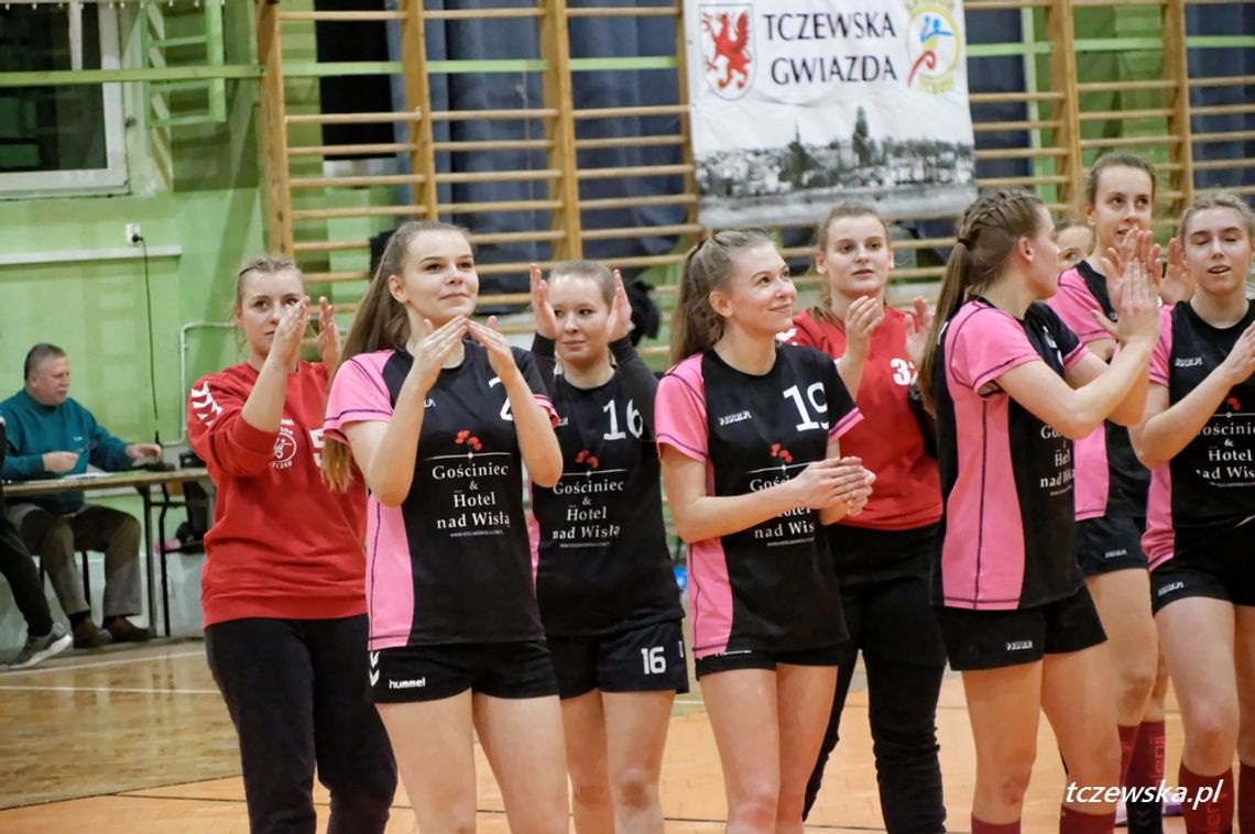 (ZDJĘCIA) Mistrzostwa Polski Juniorek. Weekend piłki ręcznej w Tczewie.