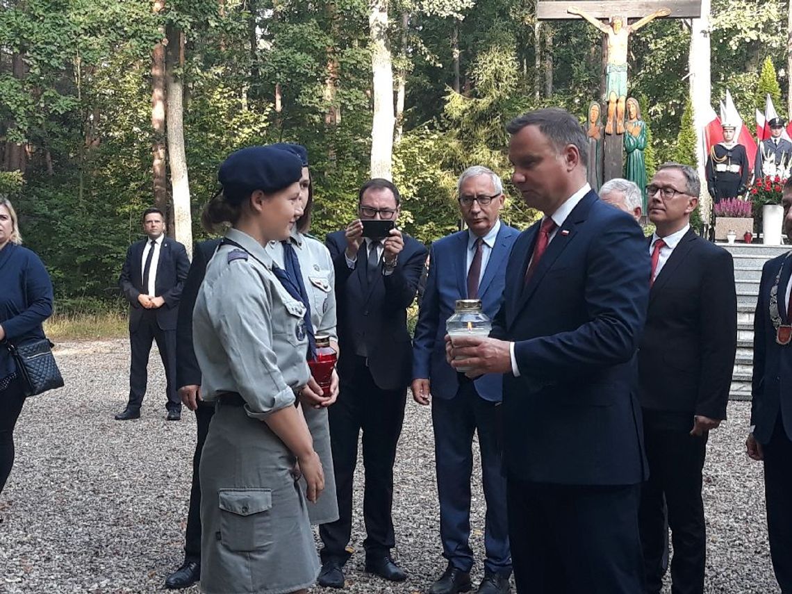 (ZDJĘCIA) Prezydent odwiedził Fabrykę Sztuk, później pojechał do Szpęgawska