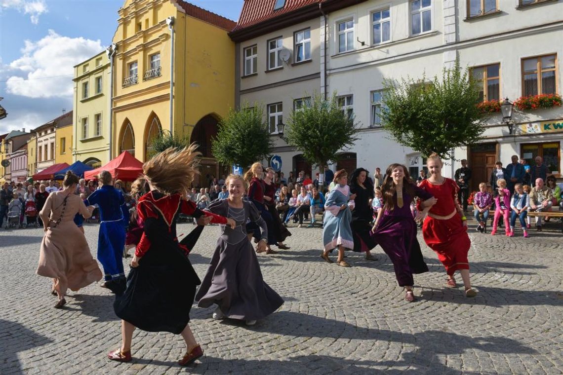 (ZDJĘCIA) To była impreza! Takiej &quot;starówki&quot; potrzebuje Gniew!