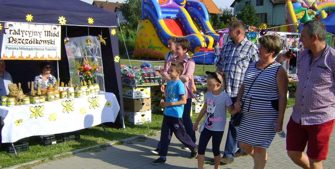 (ZDJĘCIA) W Swarożynie na koniec lata piekli ziemniaki