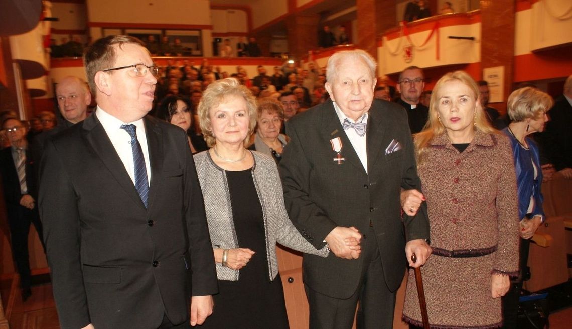 (ZDJĘCIA) Z okazji Dnia Tczewa prezydent RP odznaczył zasłużonych mieszkańców (ZDJĘCIA) Z okazji Dnia Tczewa prezydent RP odznaczył zasłużonych mieszkańców