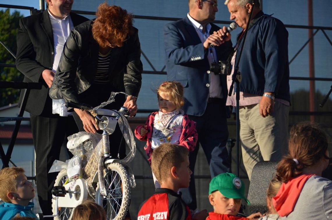 (ZDJĘCIA) Za nami Festyn Parafialny na os. Staszica (ZDJĘCIA) Za nami Festyn Parafialny na os. Staszica