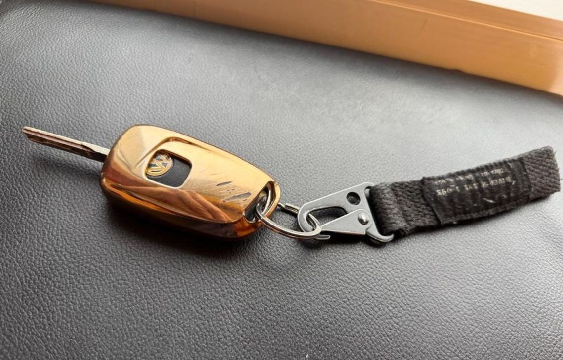 Zgubiłeś kluczyk do Volkswagena? Tczewska policja pilnie szuka właściciela – skontaktuj się z dzielnicowym!