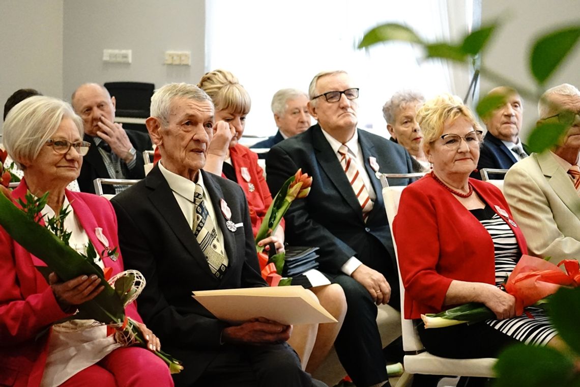 [GALERIA ZDJĘĆ] Złote, szmaragdowe i diamentowe rocznice ślubu. Przeżyli razem dziesiątki lat!