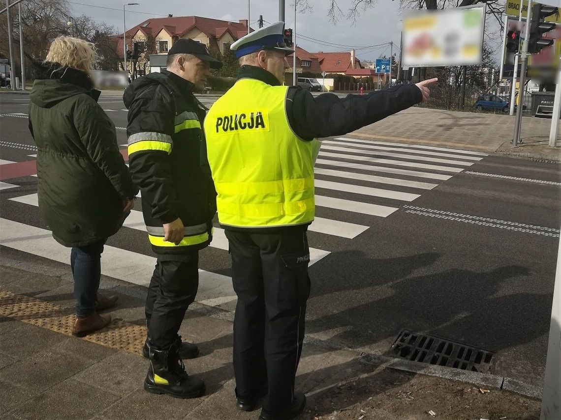 Zmarł 40-latek potrącony przy Galerii Kociewskiej. Służby badały bezpieczeństwo na skrzyżowaniu Zmarł 40-latek potrącony przy Galerii Kociewskiej. Służby badały bezpieczeństwo na skrzyżowaniu